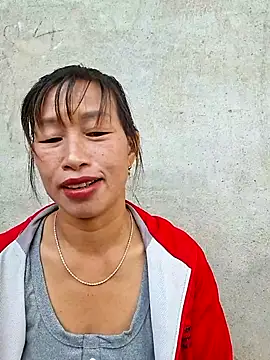 Snapshot of ngocngoc_cute chatting on 10-12-25, 01:37 ngocngoc cute online show from 10-12-25, 01:37