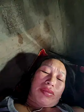 Snapshot of ngocngoc_cute chatting on 10-15-25, 12:38 ngocngoc cute online show from 10-15-25, 12:38