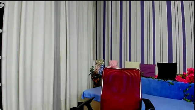 MilanaAlvis online show from 12-20-25, 01:07