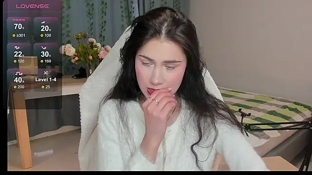 Snapshot of Vanellopes chatting on 01-14-26, 12:33 Vanellopes online show from 01-14-26, 12:33