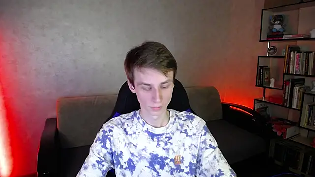 Snapshot of yes_cute_boy_ chatting on 10-05-25, 09:18 yes cute boy  online show from 10-05-25, 09:18