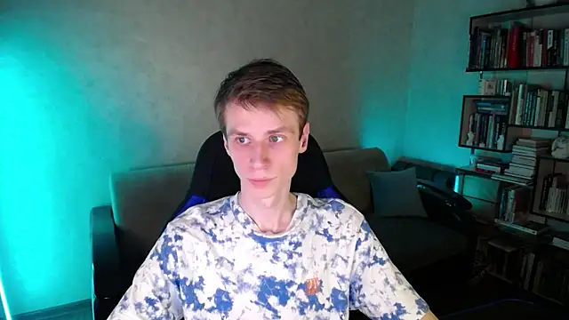 yes cute boy  online show from 02-18-26, 02:13