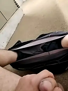 Snapshot of SborraSicula chatting on 09-10-25, 05:13 SborraSicula online show from 09-10-25, 05:13