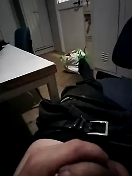 Snapshot of SborraSicula chatting on 09-27-25, 12:48 SborraSicula online show from 09-27-25, 12:48