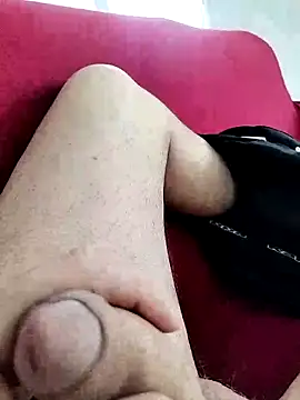 Snapshot of SborraSicula chatting on 10-08-25, 10:57 SborraSicula online show from 10-08-25, 10:57