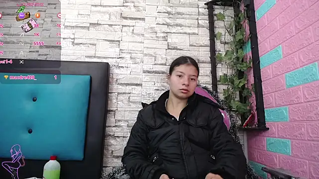 maily can online show from 12-22-25, 12:24