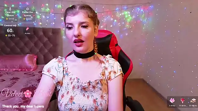 QueenInSilence online show from 11-30-25, 10:25