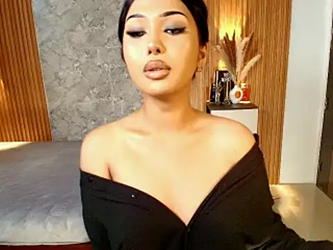 Snapshot of MiaFuckingWill chatting on 09-28-25, 10:20 MiaFuckingWill online show from 09-28-25, 10:20