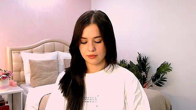 Snapshot of lil_angel_ chatting on 09-28-25, 06:57 lil angel online show from 09-28-25, 06:57