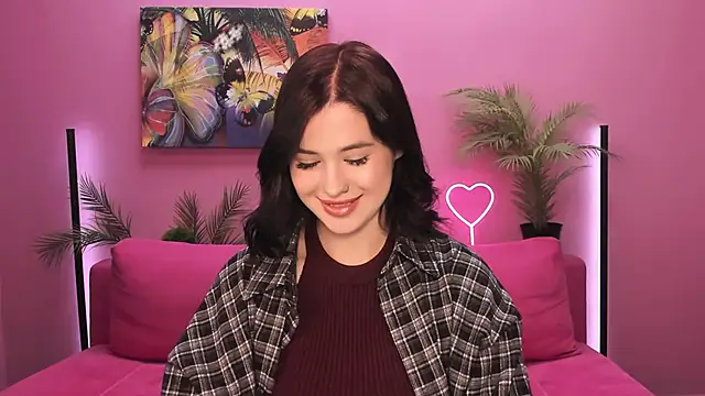 Snapshot of lil_angel_ chatting on 10-07-25, 12:46 lil angel online show from 10-07-25, 12:46