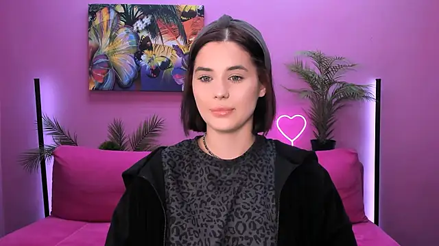 Snapshot of lil_angel_ chatting on 10-27-25, 09:02 lil angel online show from 10-27-25, 09:02