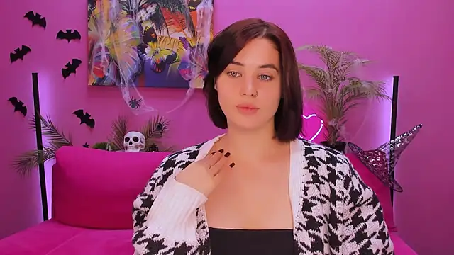 Snapshot of lil_angel_ chatting on 11-05-25, 12:27 lil angel online show from 11-05-25, 12:27