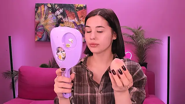 Snapshot of lil_angel_ chatting on 11-23-25, 08:58 lil angel online show from 11-23-25, 08:58