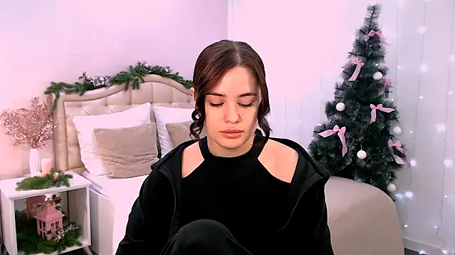 lil angel  online show from 12-21-25, 08:43