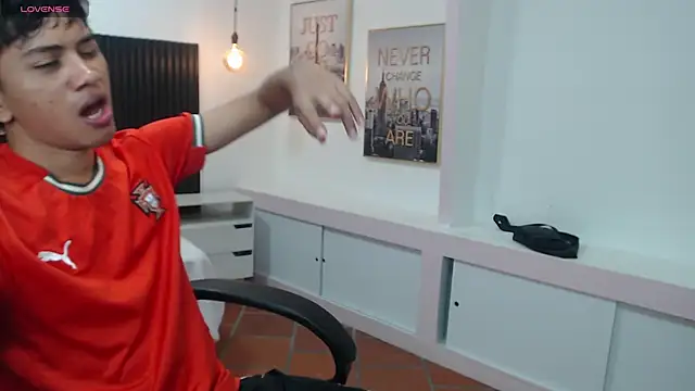 markbowie online show from 11-30-25, 02:21