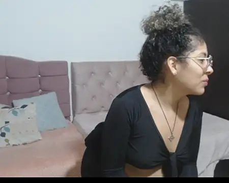 Snapshot of CATTALINAHOT chatting on 02-07-26, 03:10 CATTALINAHOT online show from 02-07-26, 03:10