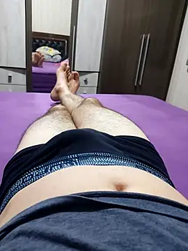 Gustavo198045 online show from 02-08-26, 02:48