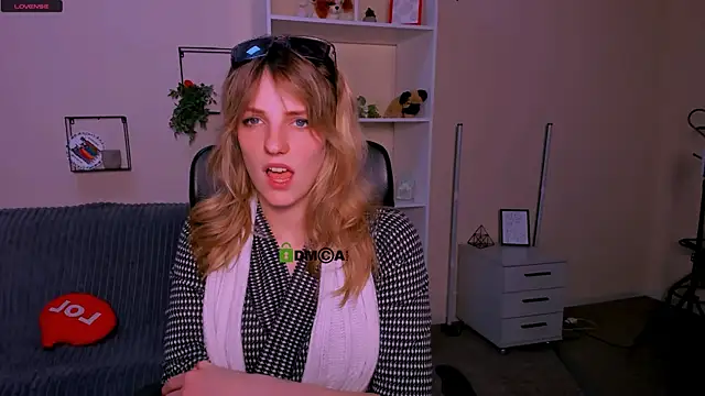 Snapshot of jose_fairy chatting on 10-06-25, 07:33 jose fairy online show from 10-06-25, 07:33