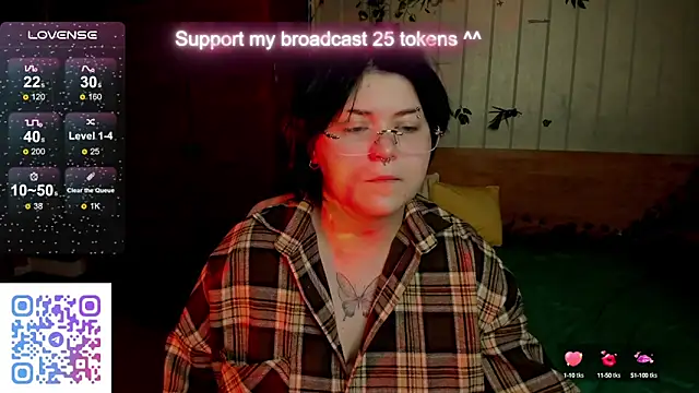 Alisa Monroe online show from 10-18-25, 02:36