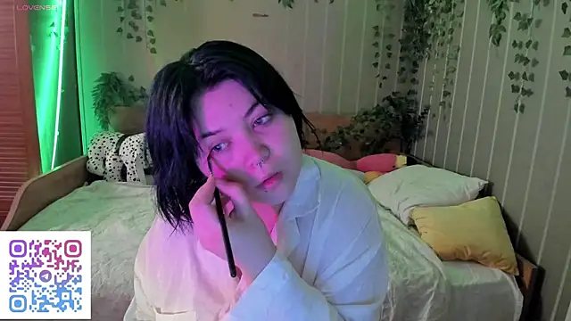 Alisa Monroe online show from 10-29-25, 02:36