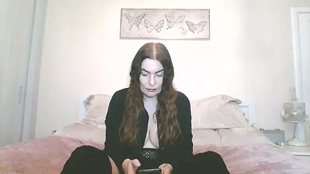 Snapshot of EllaKent chatting on 01-16-26, 04:55 EllaKent online show from 01-16-26, 04:55