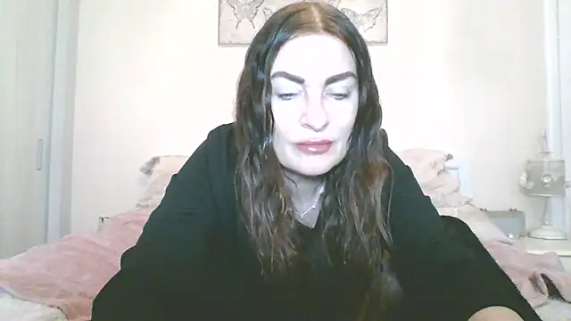 Snapshot of EllaKent chatting on 02-03-26, 03:39 EllaKent online show from 02-03-26, 03:39