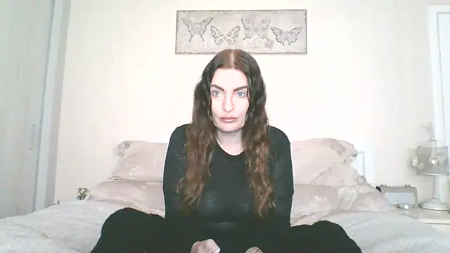 Snapshot of EllaKent chatting on 02-10-26, 03:38 EllaKent online show from 02-10-26, 03:38