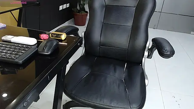 VioletLux online show from 12-04-25, 12:42