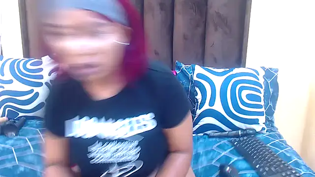 AfricanQueenxx40 online show from 02-13-26, 03:02