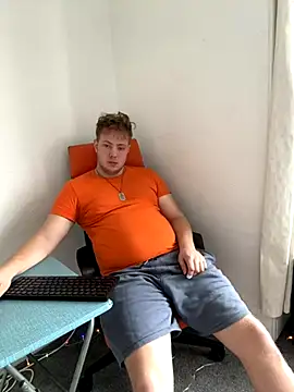 yourmaster2025 online show from 09-10-25, 02:17