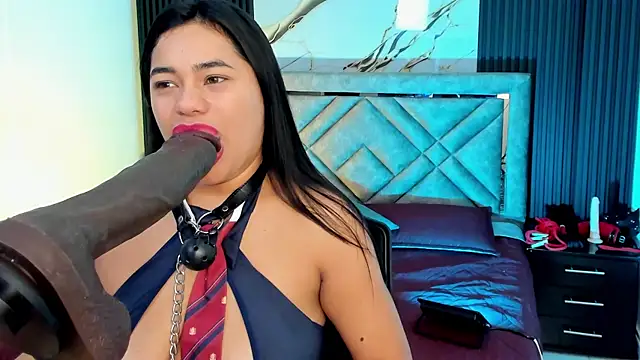 Issafoxx online show from 09-29-25, 11:59