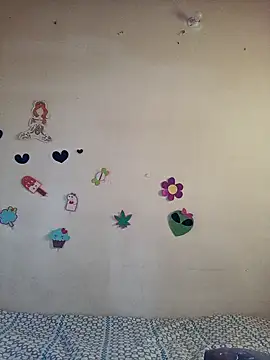 Akasha001 online show from 09-23-25, 09:29