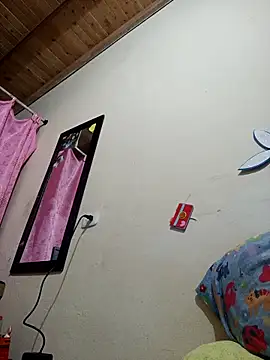 Akasha001 online show from 10-04-25, 10:02