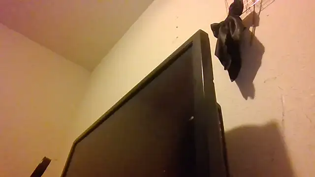 Snapshot of 1n0nlythroat chatting on 09-10-25, 03:17 1n0nlythroat online show from 09-10-25, 03:17