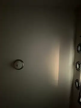 Snapshot of 1n0nlythroat chatting on 09-10-25, 07:14 1n0nlythroat online show from 09-10-25, 07:14