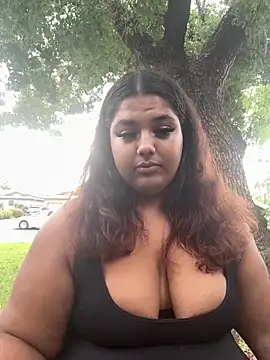 Snapshot of 1n0nlythroat chatting on 09-18-25, 09:06 1n0nlythroat online show from 09-18-25, 09:06