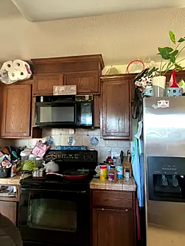 Snapshot of 1n0nlythroat chatting on 10-10-25, 04:17 1n0nlythroat online show from 10-10-25, 04:17