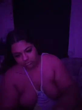 Snapshot of 1n0nlythroat chatting on 10-18-25, 08:26 1n0nlythroat online show from 10-18-25, 08:26