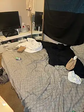 Snapshot of 1n0nlythroat chatting on 11-05-25, 12:54 1n0nlythroat online show from 11-05-25, 12:54