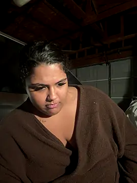 Snapshot of 1n0nlythroat chatting on 11-16-25, 07:25 1n0nlythroat online show from 11-16-25, 07:25