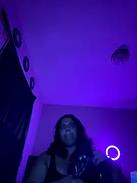 Snapshot of 1n0nlythroat chatting on 11-21-25, 12:10 1n0nlythroat online show from 11-21-25, 12:10