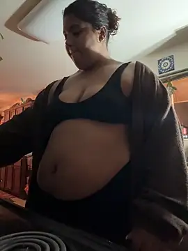 Snapshot of 1n0nlythroat chatting on 11-25-25, 04:56 1n0nlythroat online show from 11-25-25, 04:56