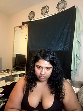 Snapshot of 1n0nlythroat chatting on 12-01-25, 12:04 1n0nlythroat online show from 12-01-25, 12:04