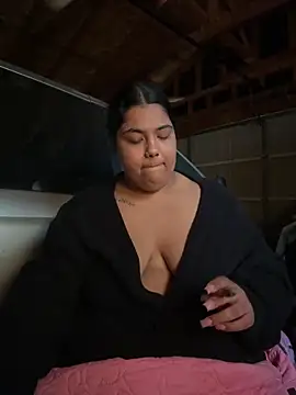 Snapshot of 1n0nlythroat chatting on 12-13-25, 08:14 1n0nlythroat online show from 12-13-25, 08:14