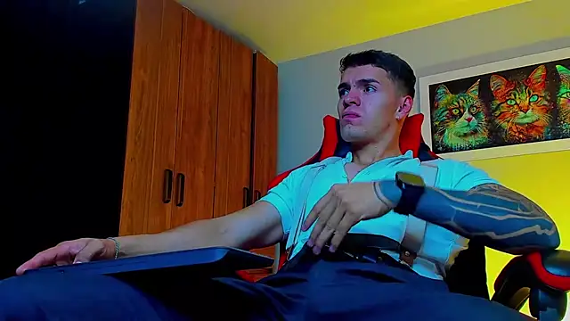 ALPHA DOMINUS  online show from 09-22-25, 03:52