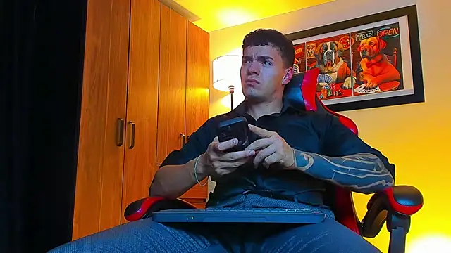 ALPHA DOMINUS  online show from 11-18-25, 04:39