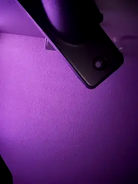 Snapshot of Blessdsoulja44 chatting on 10-12-25, 10:25 Blessdsoulja44 online show from 10-12-25, 10:25