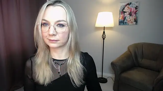 Ava Elior online show from 12-16-25, 10:42