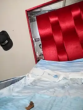 Snapshot of Kesurra chatting on 02-22-26, 05:19 Kesurra online show from 02-22-26, 05:19