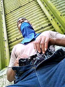 Snapshot of Kesurra chatting on 02-26-26, 06:18 Kesurra online show from 02-26-26, 06:18